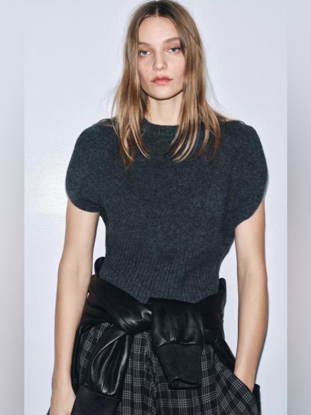 ZARA 100% WOOL SLEEVELESS VEST
GRAY / BLUE